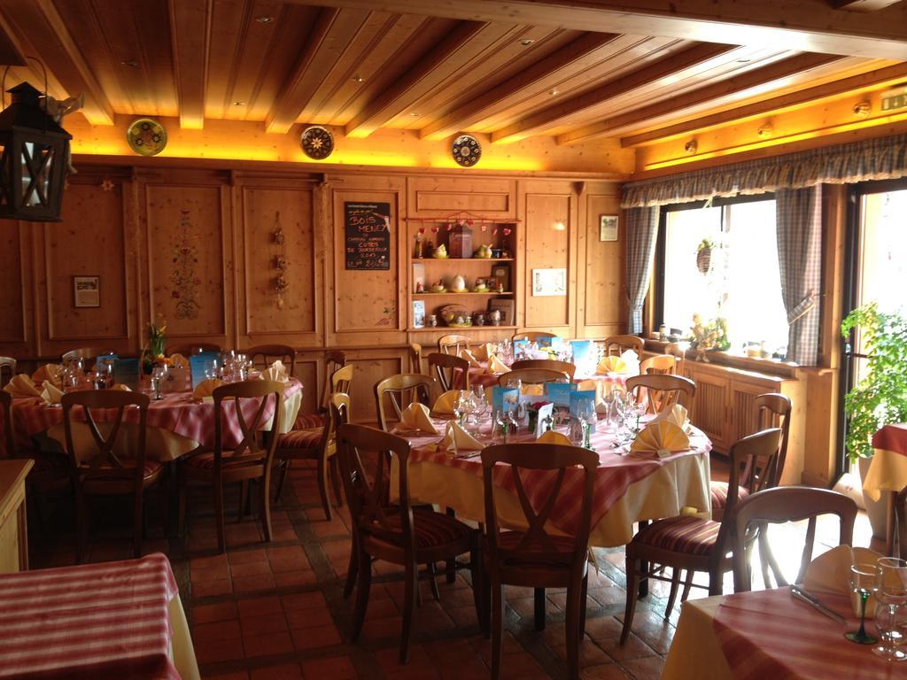 Au Soleil, Hotel Restaurant & Spa Valff エクステリア 写真