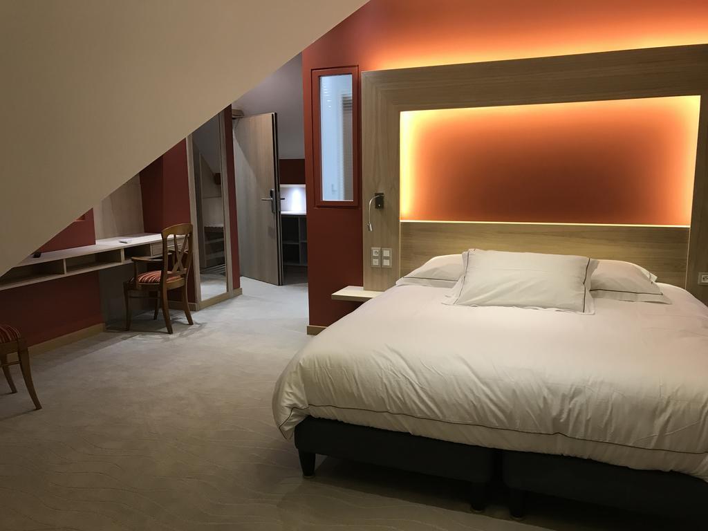 Au Soleil, Hotel Restaurant & Spa Valff エクステリア 写真