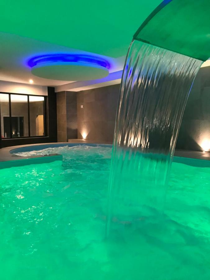 Au Soleil, Hotel Restaurant & Spa Valff エクステリア 写真
