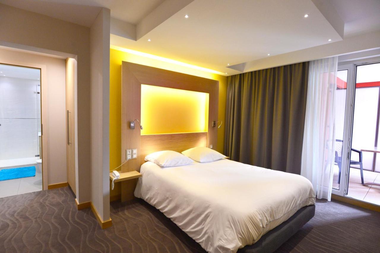 Au Soleil, Hotel Restaurant & Spa Valff エクステリア 写真
